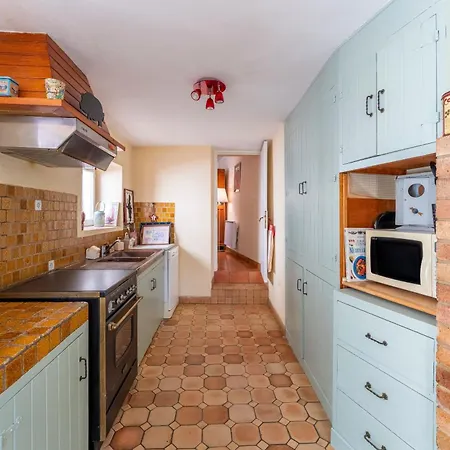 Maison Avec Vue Sur Les Alpilles Hébergement de vacances Les Angles (Gard)